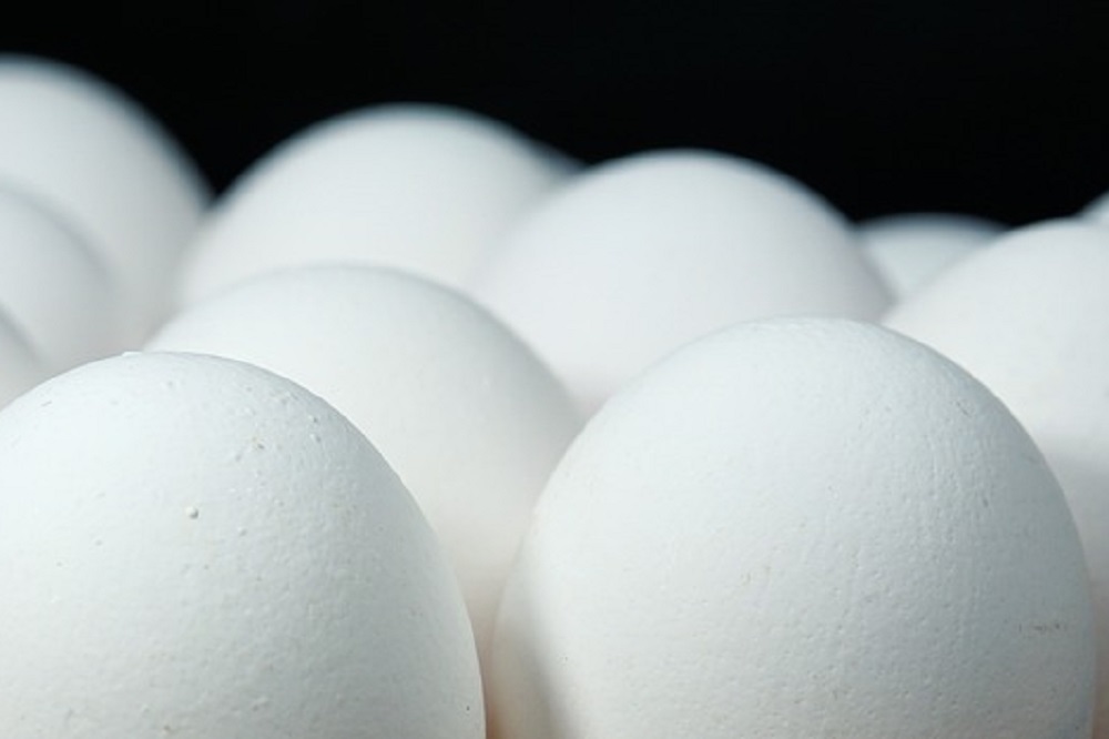 Winkelprijzen eieren iets gestegen, af boerderij ook in de lift
