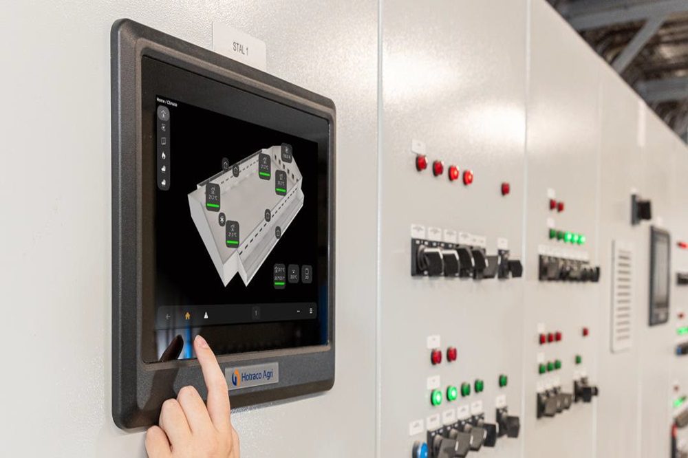 Hotraco Agri introduceert Fortica MAX: ‘tot 90 procent van het stalwerk wordt geautomatiseerd’